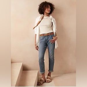 NEW Banana Republic Medium Wash Girlfriend Jean